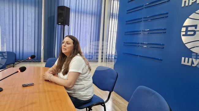 Приемната грижа е труден, но споделен процес, посочи Севдия Алиева - началник отдел "Закрила на детето" в Нови пазар 