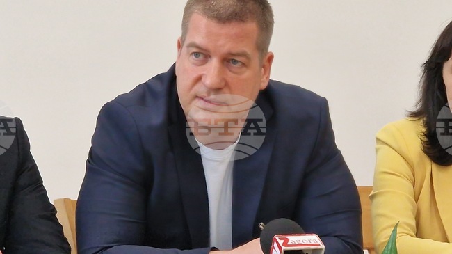 Кметът на Стара Загора ще обсъди бъдещето на футболния Берое на среща със собственика Ернан Банато след 16 юни