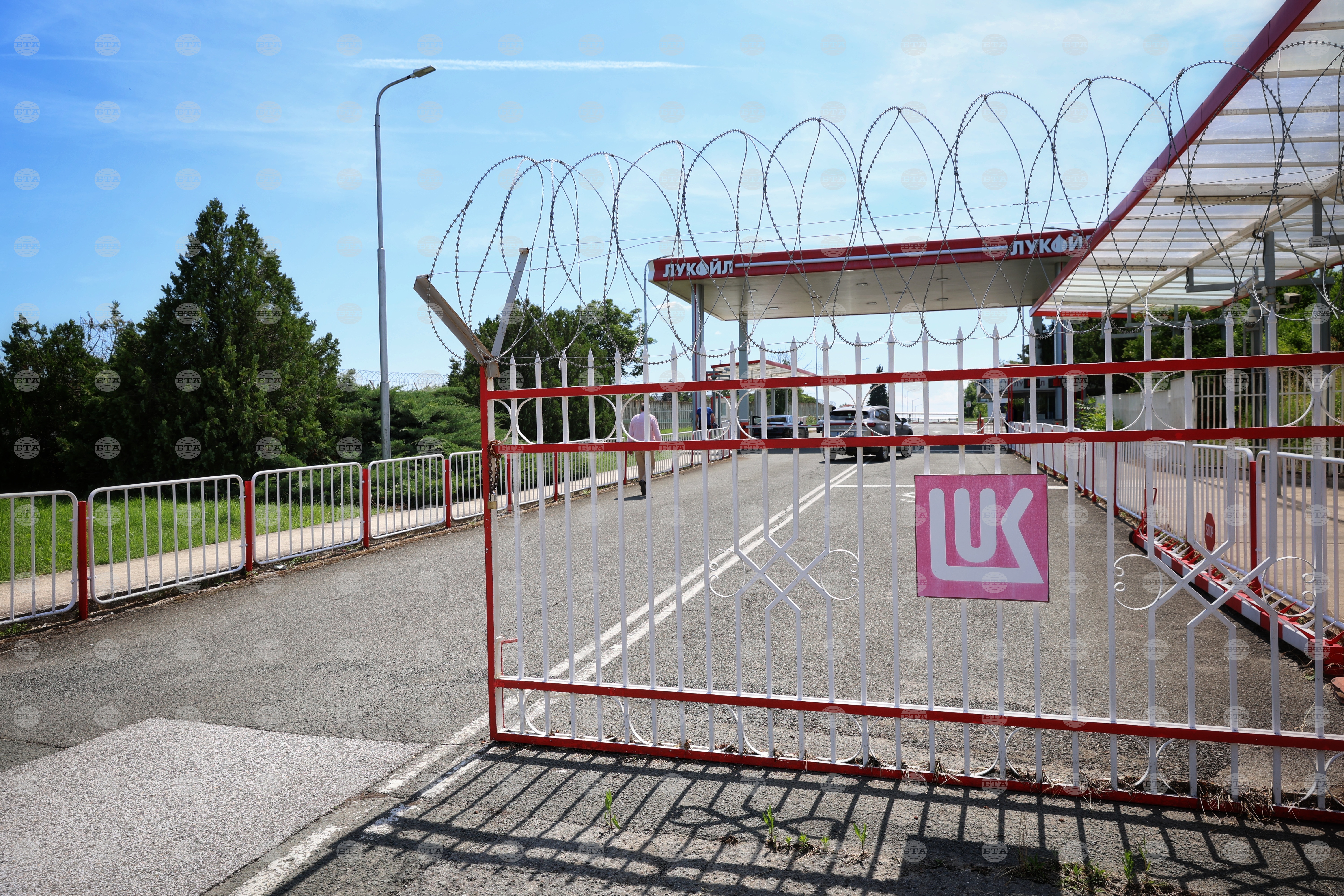 Великобритания отново удължи дерогацията за българските дружества на "Лукойл" - до 29 октомври