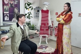 Перник - „Модата в огледалото на едно столетие (1850-1950)“ - изложба