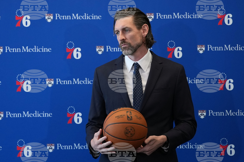 76ers Gansey Basketball