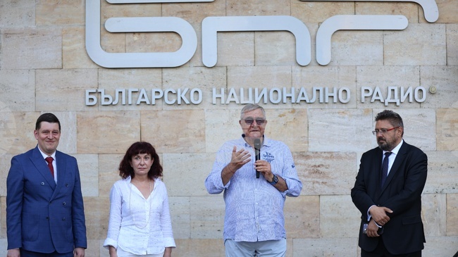 Изкуството и медиите играят ключова роля за популяризирането на българската антарктическа мисия, каза проф. Христо Пимпирев