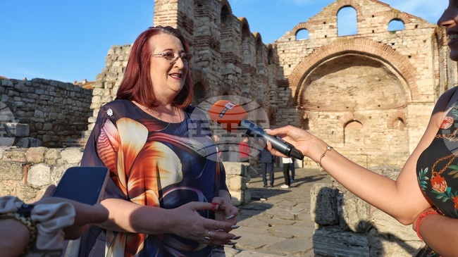 Агенцията за българите в чужбина откри в Стария Несебър спортно-патриотичния лагер "Юнашки игри" 