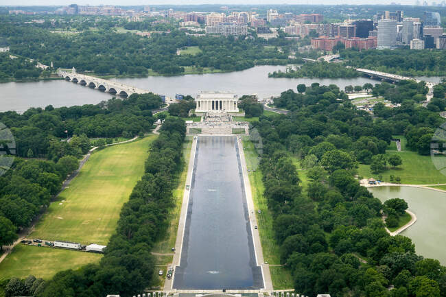 APTOPIX Lincoln Memorial Reflecting Pool