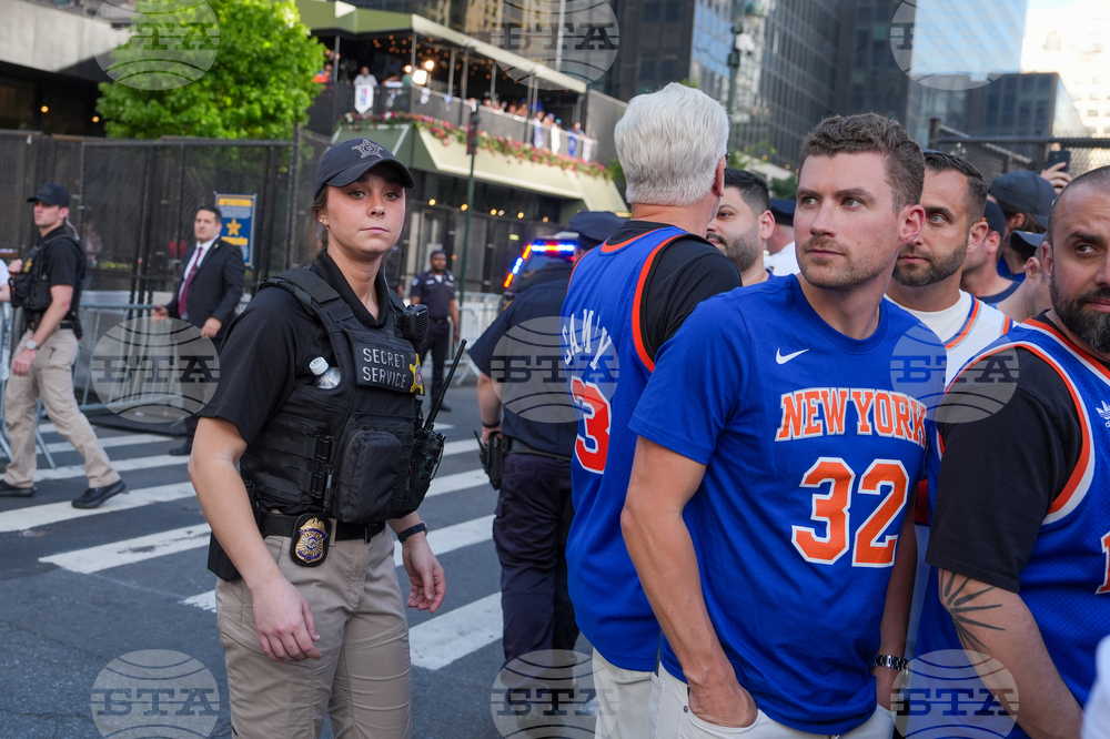 Trump Knicks Basketball