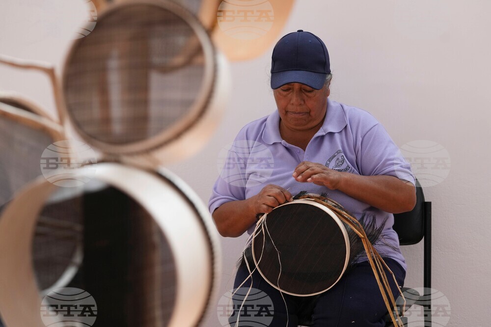 Ecuador Dying Art