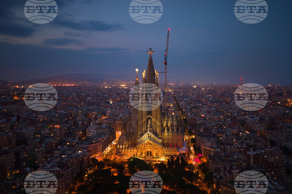Spain Pope Sagrada Familia Montserrat