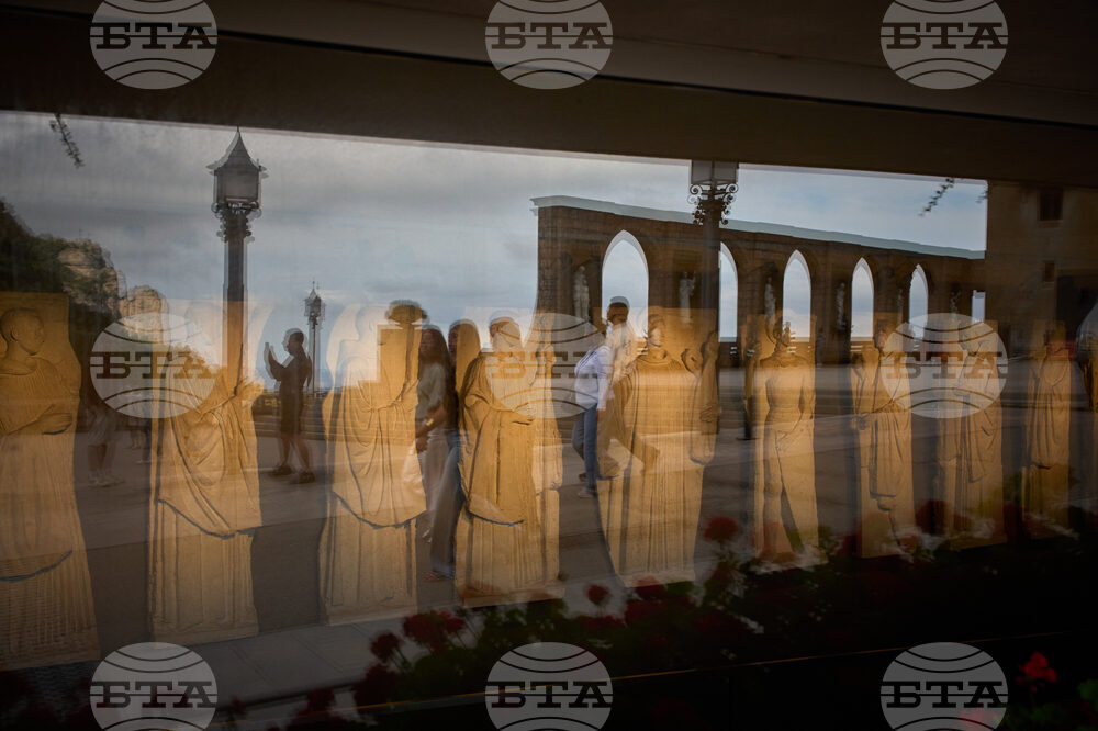 Spain Pope Sagrada Familia Montserrat