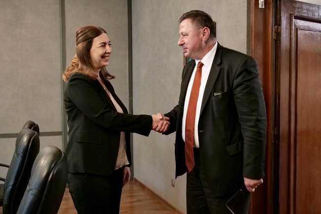 МВнР: Заместник-министър Полендаков разговаря с посланика на Армения в България Цовинар Амбарцумян