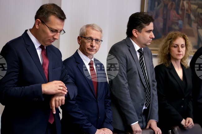 Кандидатурите на д-р Алина Добрева и Вяра Тодева за членове на ЦИК представиха от коалицията на ПП-ДБ