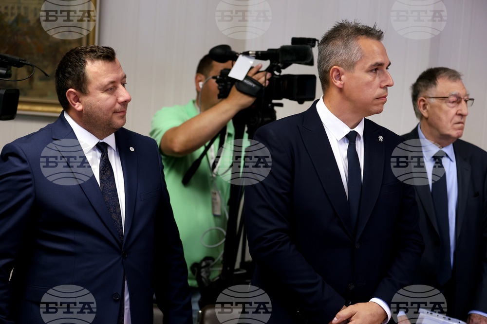 Президентство - Централна избирателна комисия - състав - консултации