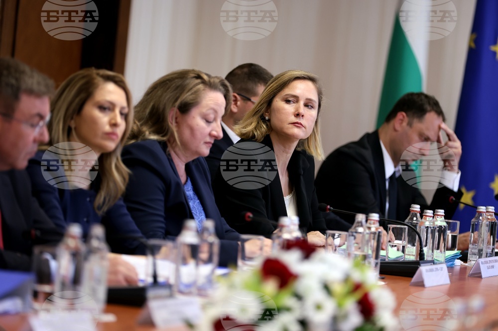 Президентство - Централна избирателна комисия - състав - консултации