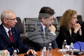 Президентство - Централна избирателна комисия - състав - консултации