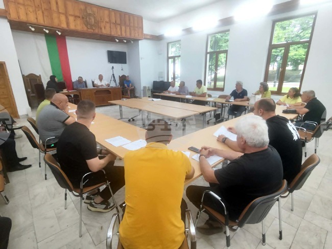 Общинският съвет в Котел одобри по 500 евро за 37 пострадали от наводнение домакинства
