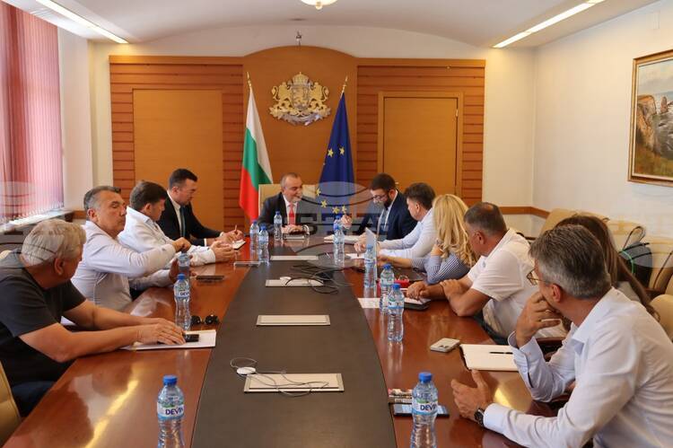 Agriculture Ministry Strives to Support Livestock Sector, Accelerate Reforms in Irrigation