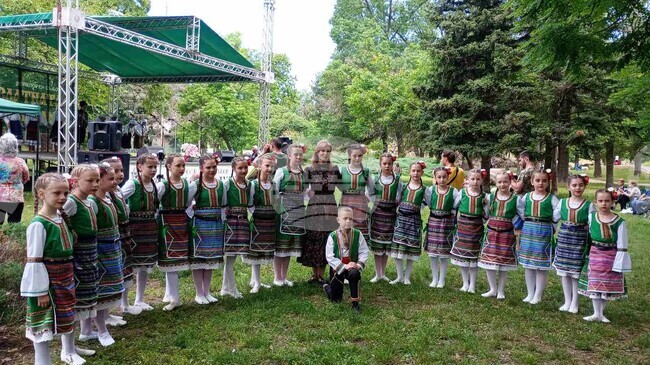 Children's Dance Group from Taraclia, Moldova Wins Bulgarian Folk Festival in Ruse