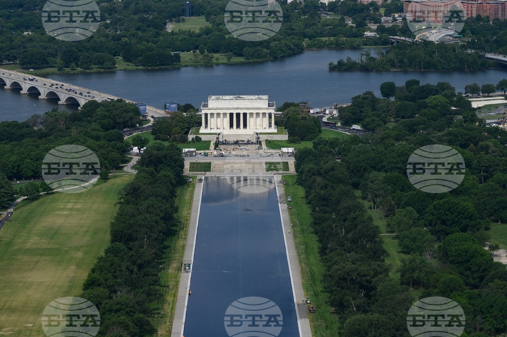 Lincoln Memorial Reflecting Pool