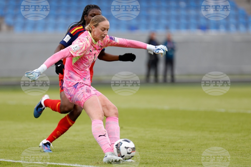 Iceland Spain Women's WCup Soccer