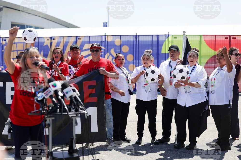 WCup LA Stadium Workers Strike