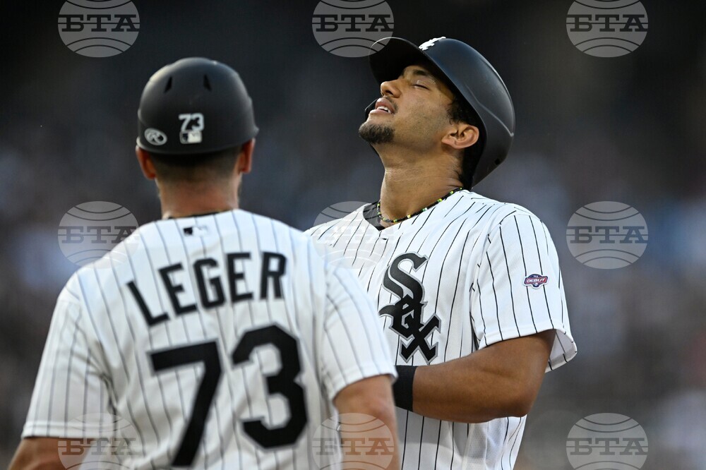 Braves White Sox Baseball