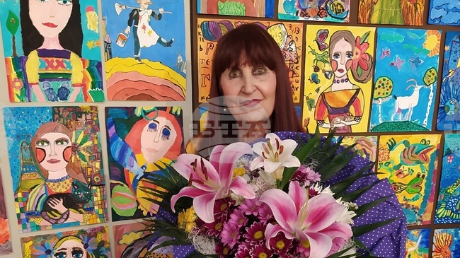 Плевенската художничка Майя Ананиева е удостоена с международно отличие за арт учител 