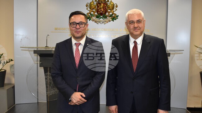 Deputy Prime Minister Poulev, Ambassador Uyanik Discuss Deeper Bulgaria-Turkiye Economic Ties