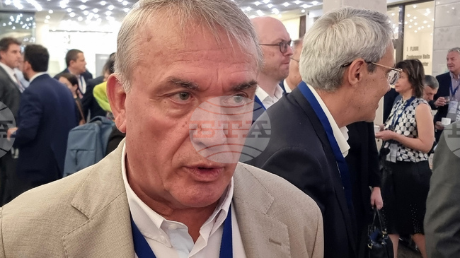 През 2052 година България трябва да има четири работещи ядрени реактора, смята председателят на БУЛАТОМ Богомил Манчев