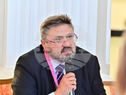 Варна - МТФ „Варненско лято“ - „Фестивалите: колаборации и съвместни проекти, фестивални маршрути“ - дискусия