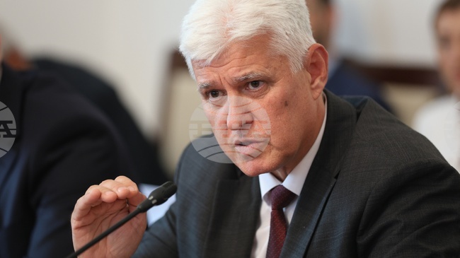 Имаме визия за преструктуриране на заводите на „Терем Холдинг“ , заяви министърът на отбраната Димитър Стоянов