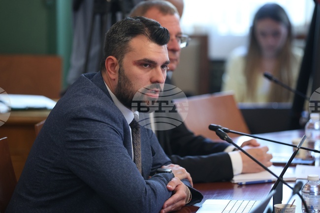Зад декларация, подписана от външния министър, седи държавата, каза депутатът от ГЕРБ Георг Георгиев