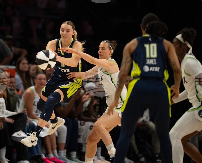 CORRECTION Wings Lynx Basketball