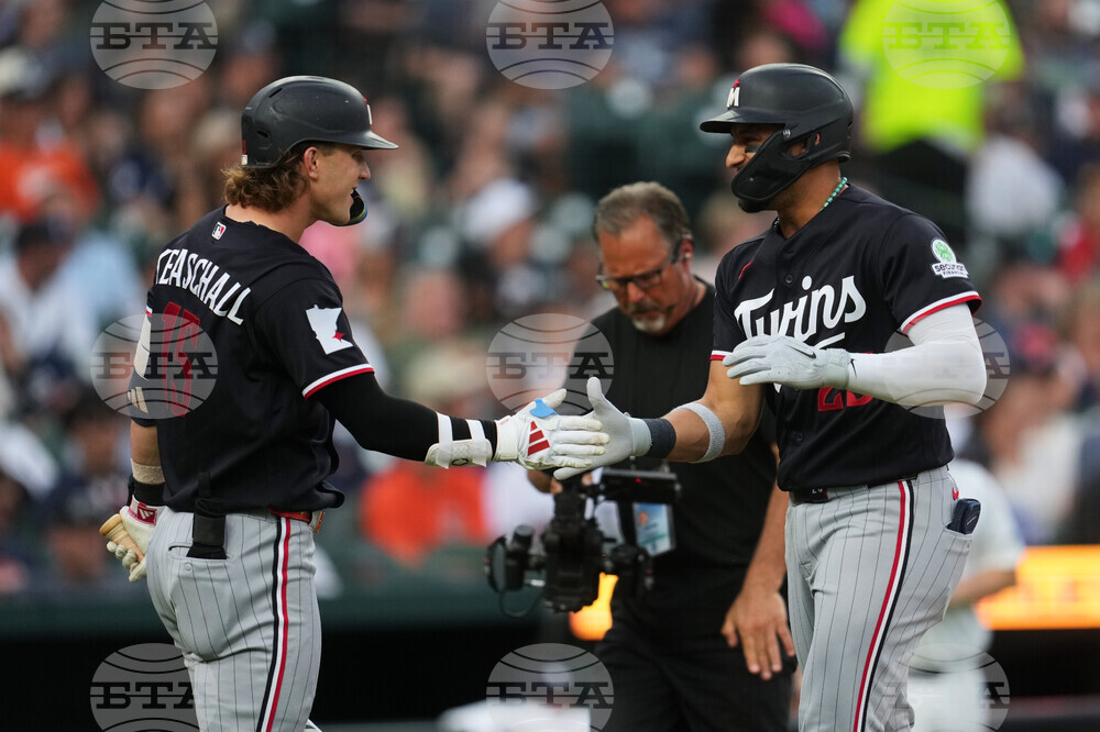 Twins Tigers Baseball
