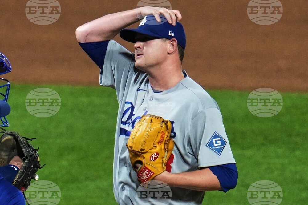 Dodgers Pirates Baseball