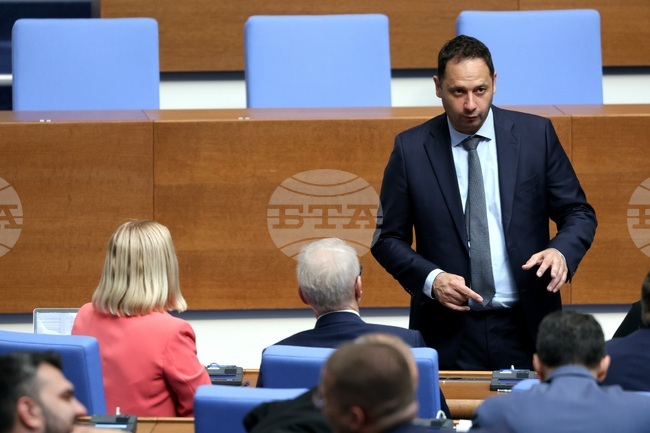 Парламентът забрани икономически необоснованото увеличение на потребителските цени, задължи търговците всеки ден да публикуват цените в интернет