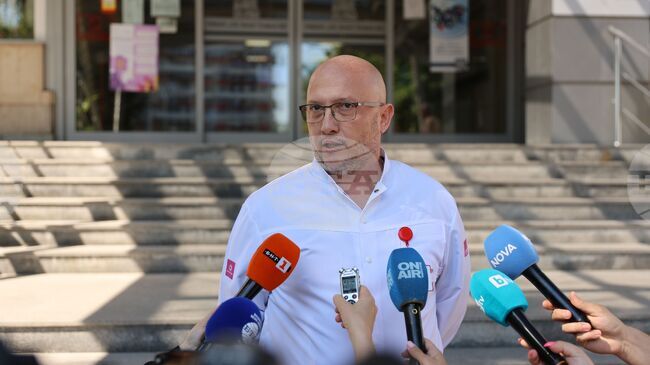 Състоянието на шофьора на лек автомобил от катастрофата на "Челопешко шосе" се подобрява, каза д-р Станислав Милев от болница "Св. Анна"