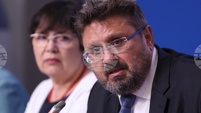 България има нужда от национални програми за подкрепа на регионалните медии и журналисти, каза Кирил Вълчев