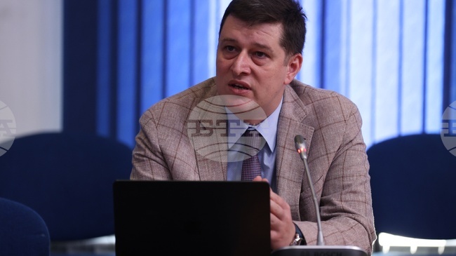 Bulgarian National Radio Director Stresses Need to Keep Young People's Interest in Journalism
