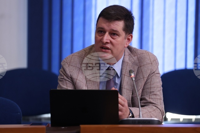 Bulgarian National Radio Director Stresses Need to Keep Young People's Interest in Journalism