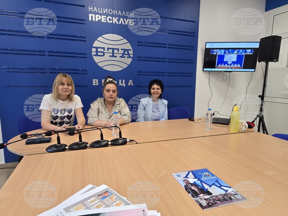 Аудиторията не очаква факти, а емоции и позиции, каза кореспондентът на БНР във Враца Ива Антонова 