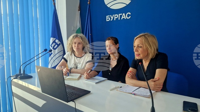 Журналисти от Бургас призоваха за директен диалог между местните медии и законодателите и за спешни регулации на пазара