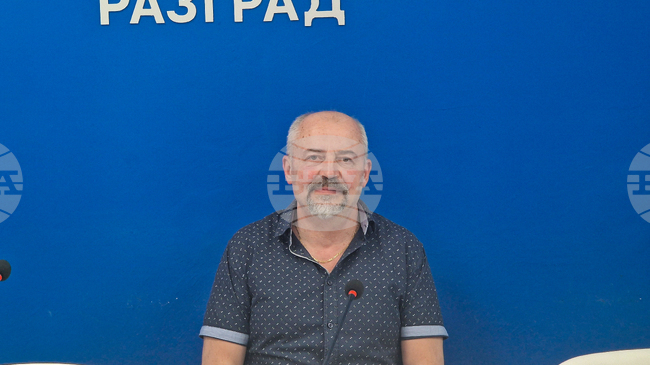 Регионалните медии загубиха позиции, а професията на кореспондента е на изчезване, заяви дългогодишният журналист Любомир Илиев