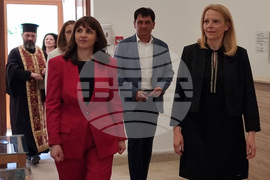 Село Аспарухово - Наталия Ефремова - Център за настаняване от семеен тип за стари хора - откриване