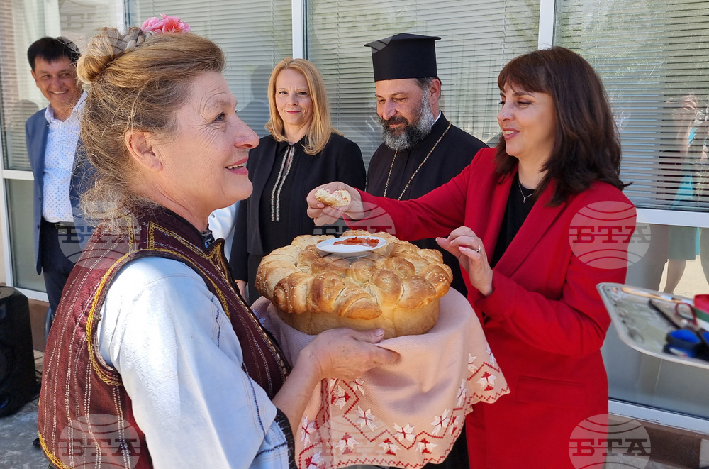 Село Аспарухово - Наталия Ефремова - Център за настаняване от семеен тип за стари хора - откриване