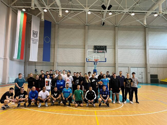  Със Спортен празник студенти и преподаватели от ЮЗУ „Неофит Рилски“ отбелязаха 100-годишнината от създаването на Българския олимпийски комитет 