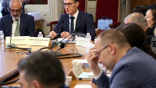 Стефан Белчев от "Прогресивна България" оглави Подкомисията за контрол на публичните средства към парламента