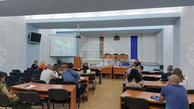 Реформите в управлението на отпадъците поставят сериозни предизвикателства пред местната общност, каза кметът на Свищов