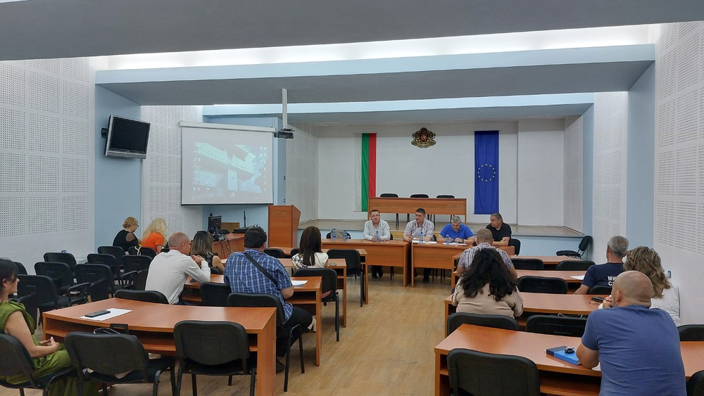 Реформите в управлението на отпадъците поставят сериозни предизвикателства пред местната общност, каза кметът на Свищов