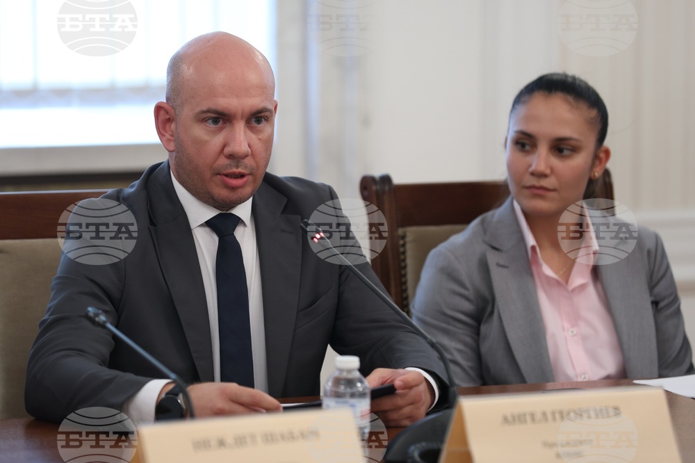 Народно събрание - Комисия по политиките за българите извън страната - заседание