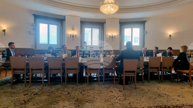 Парламентарната здравна комисия одобри процедурните правила за предлагане на кандидати за подуправител на НЗОК и избор от парламента