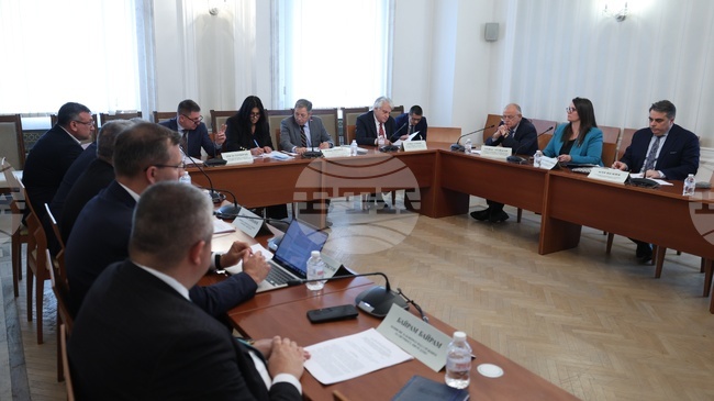 Парламентарната комисия за контрол над службите за сигурност реши да изиска цялата информация от ДАНС за корпорация КУБ